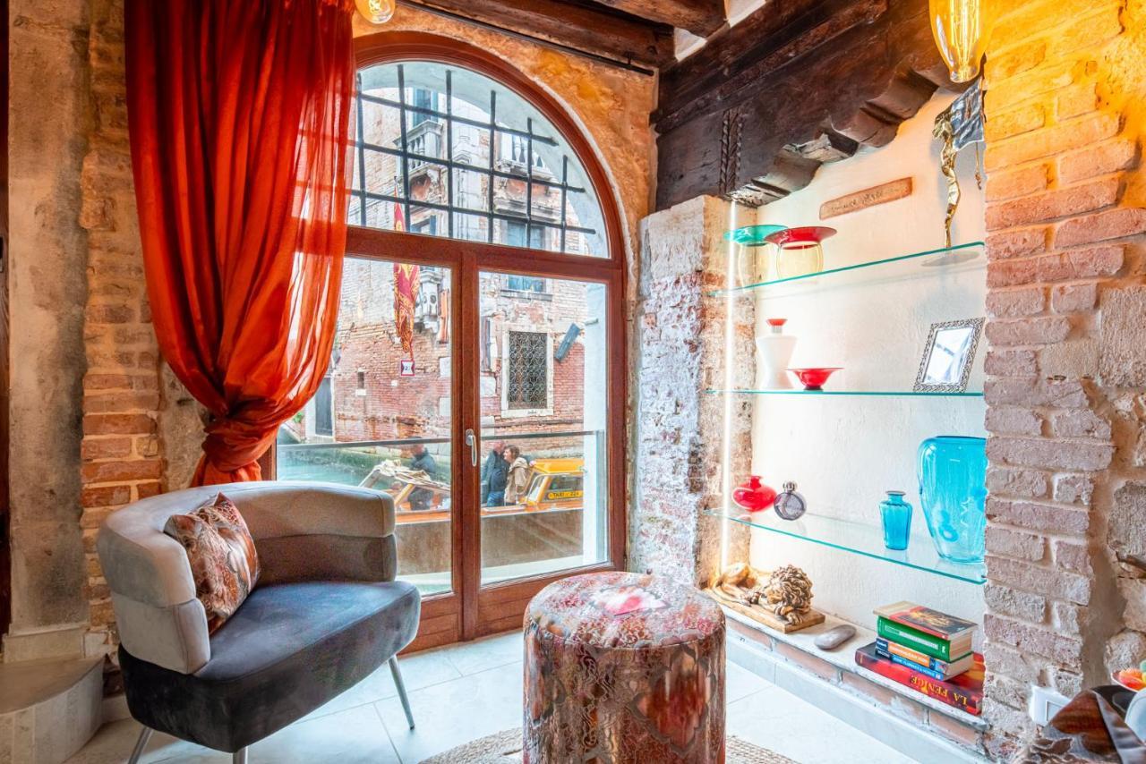 Casa Manina Sul Ponte - Your Private Canal View Venice Ngoại thất bức ảnh