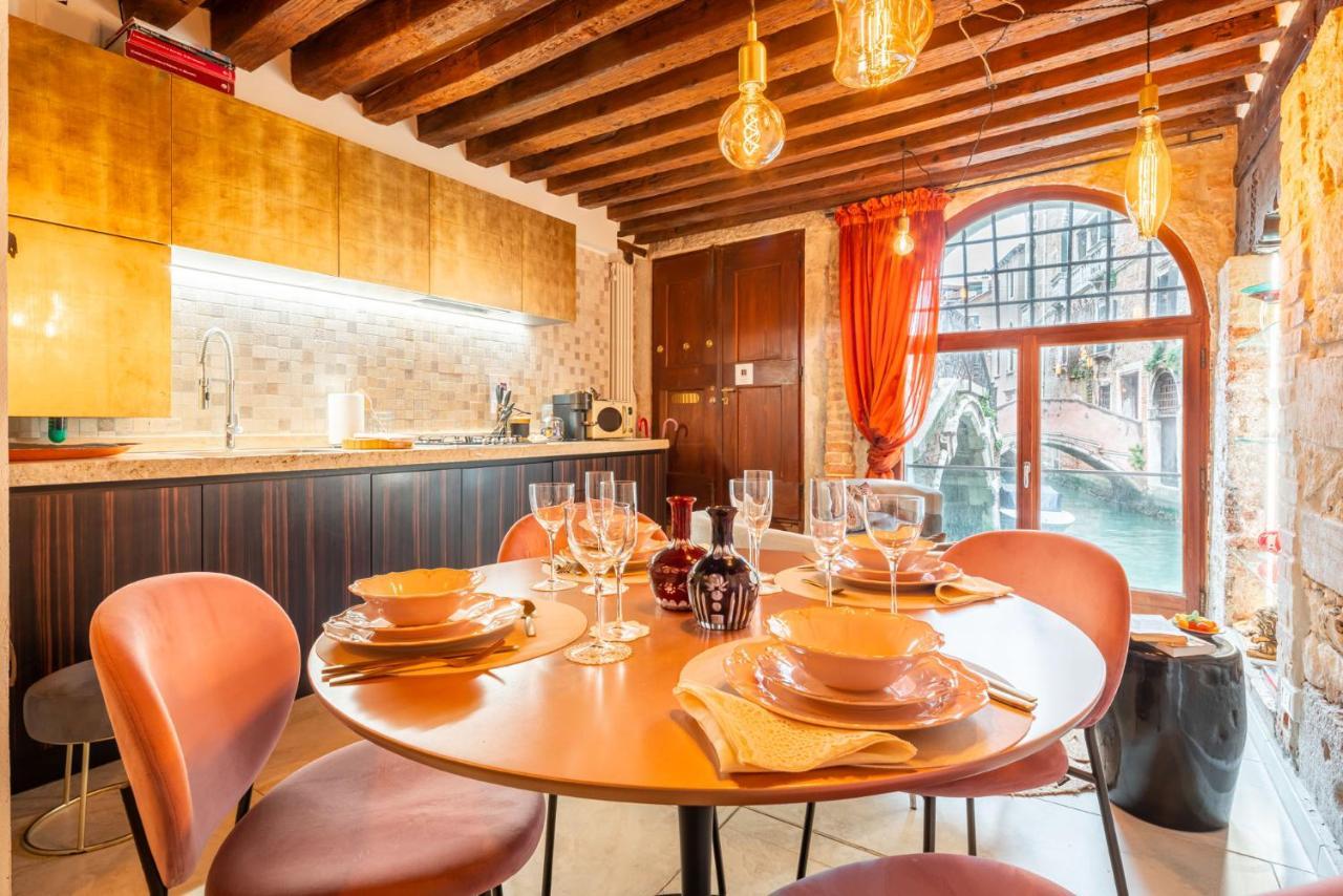 Casa Manina Sul Ponte - Your Private Canal View Venice Ngoại thất bức ảnh