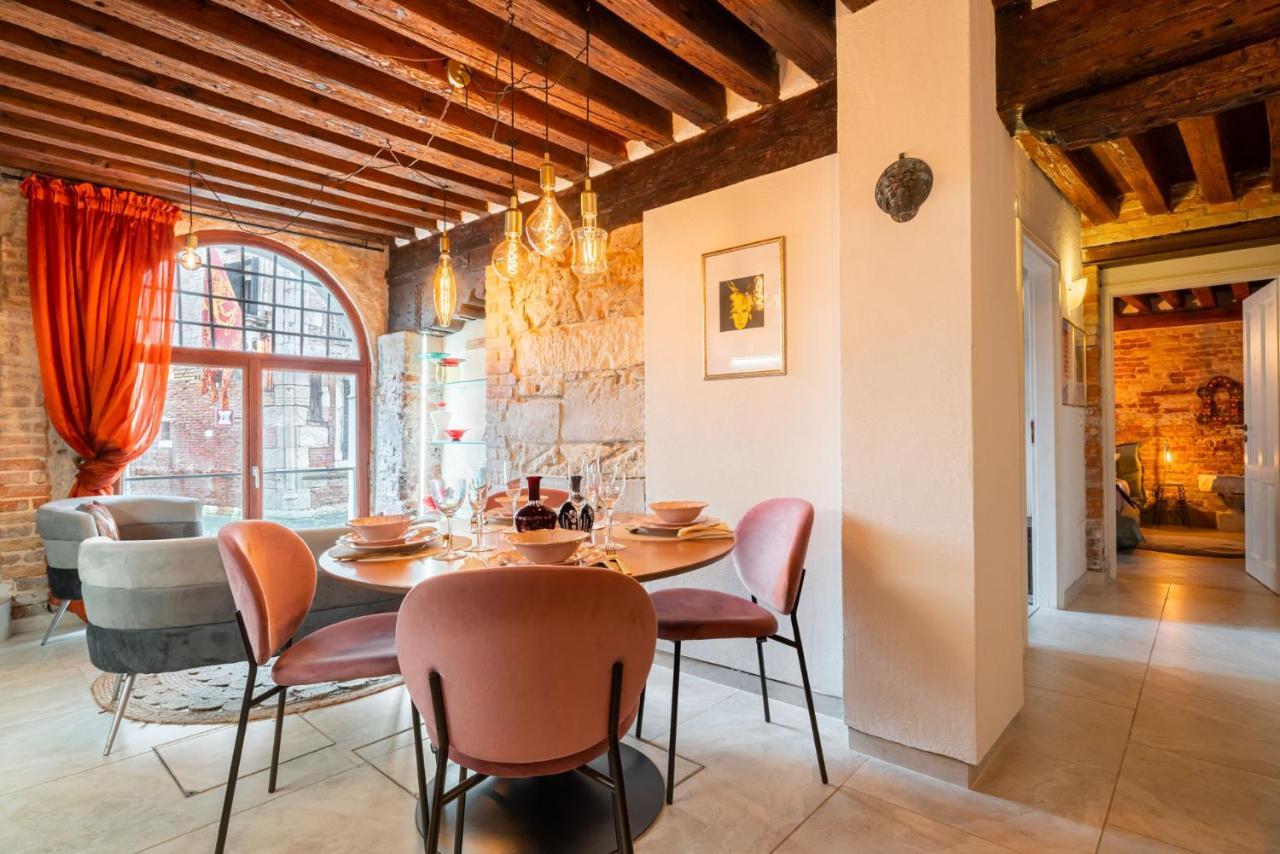 Casa Manina Sul Ponte - Your Private Canal View Venice Ngoại thất bức ảnh
