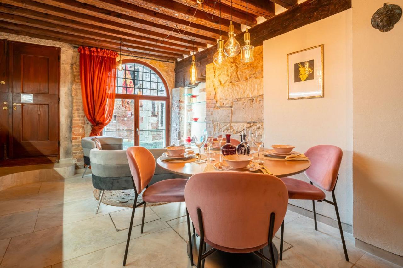 Casa Manina Sul Ponte - Your Private Canal View Venice Ngoại thất bức ảnh