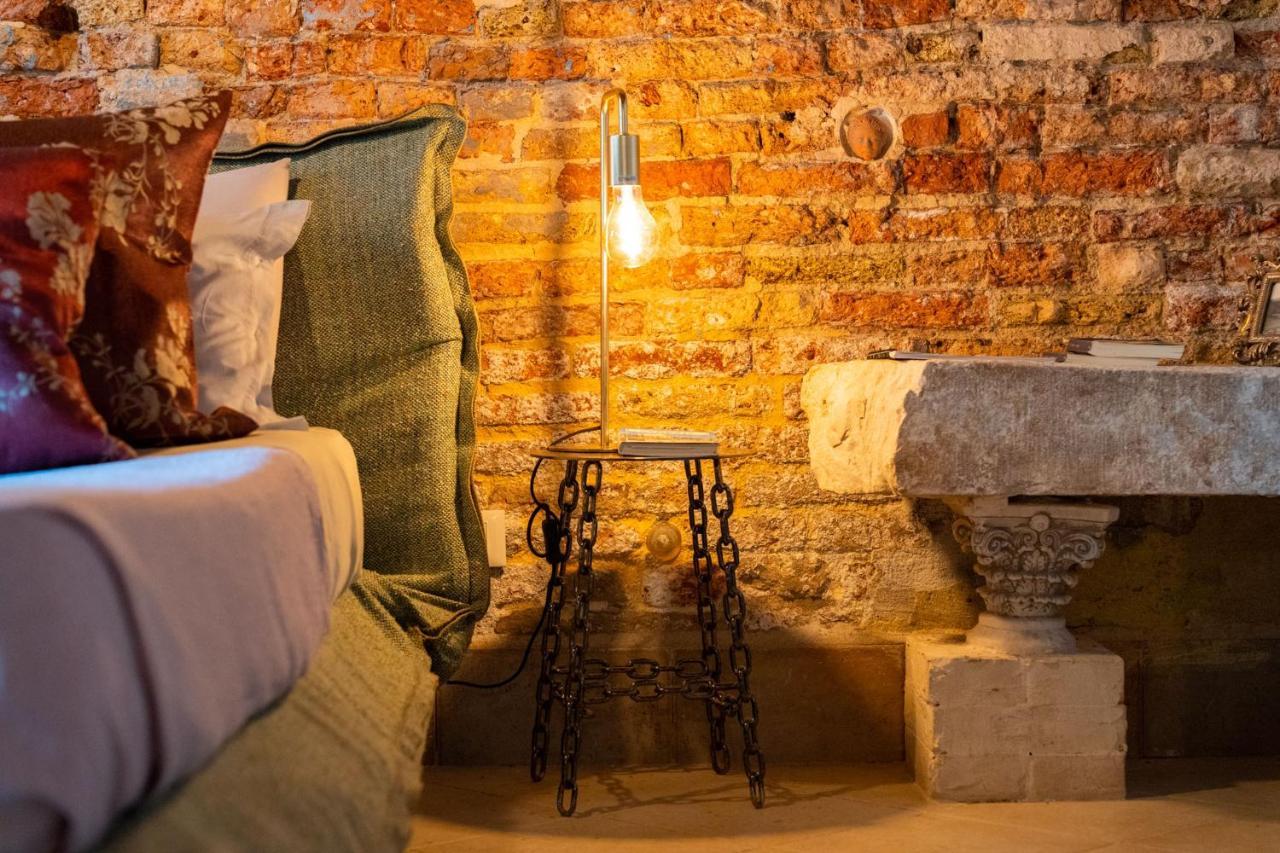 Casa Manina Sul Ponte - Your Private Canal View Venice Ngoại thất bức ảnh