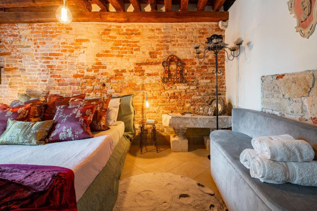Casa Manina Sul Ponte - Your Private Canal View Venice Ngoại thất bức ảnh